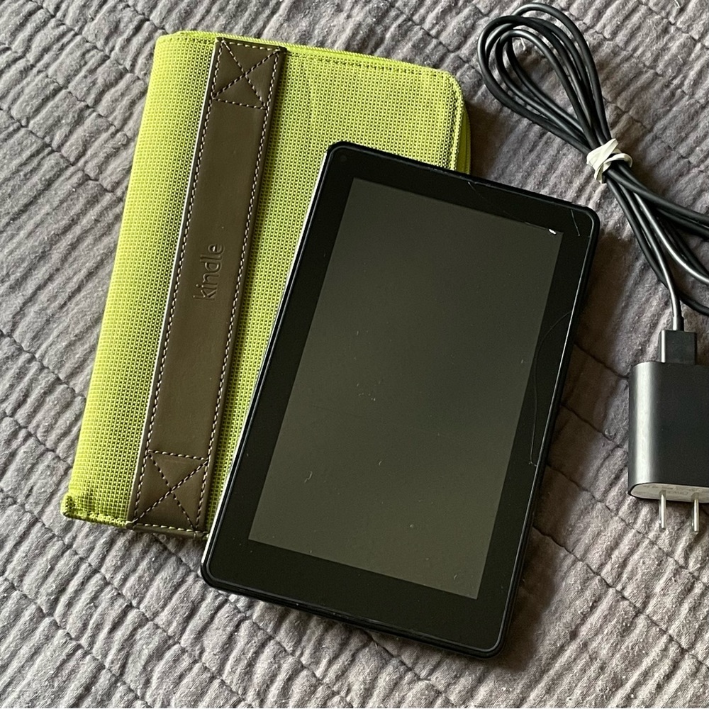 Amazon Kindle Fire 1st Generation 7” Screen Wifi Black Model DO1400